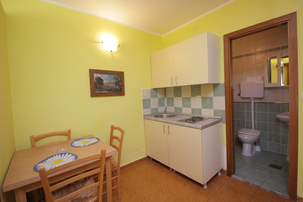 Apartments Tamara Будва Стая снимка